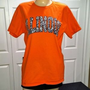 University of Illinois orange t-shirt